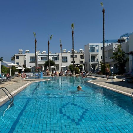 Kefalonitis Hotel Apartments Paphos Exterior foto