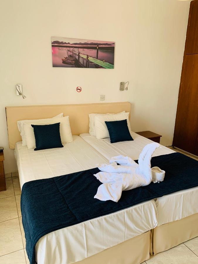 Kefalonitis Hotel Apartments Paphos Exterior foto