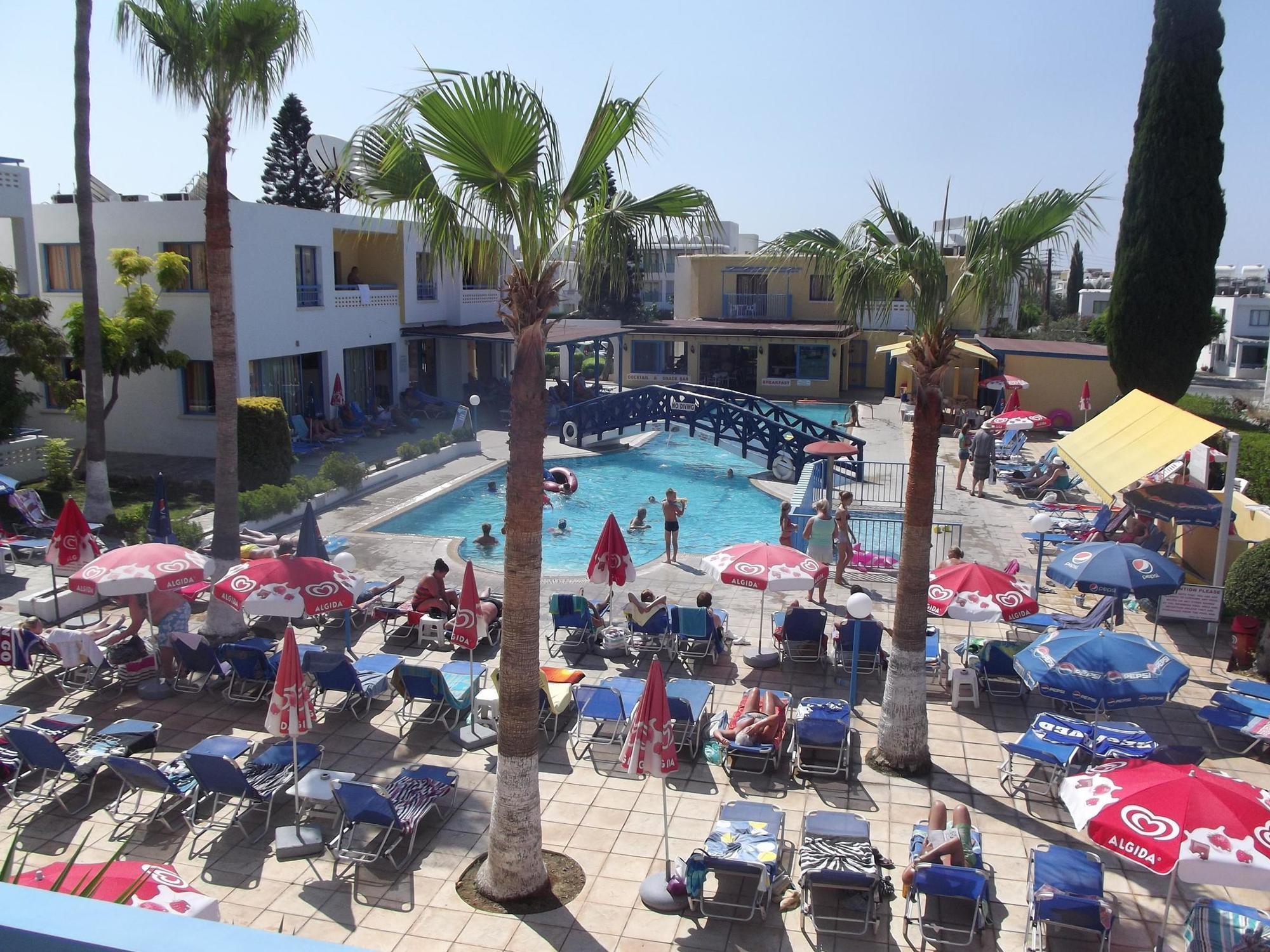 Kefalonitis Hotel Apartments Paphos Exterior foto