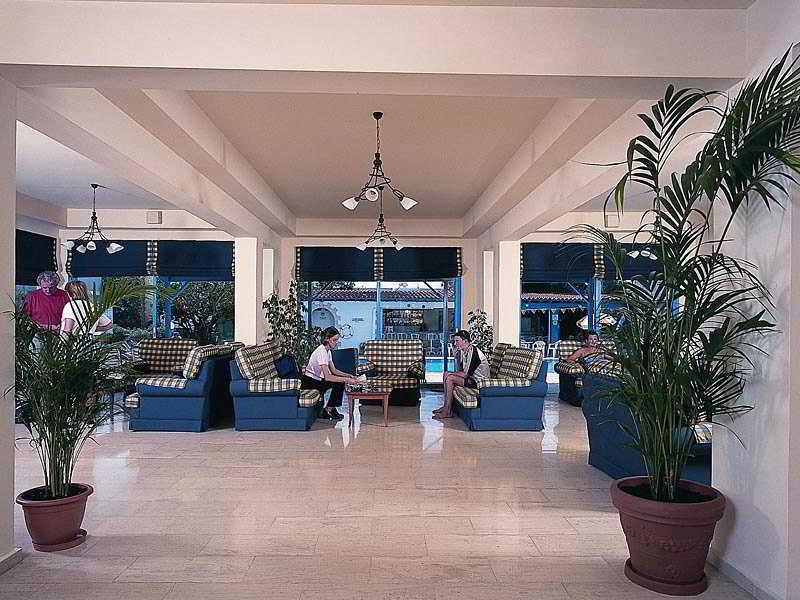 Kefalonitis Hotel Apartments Paphos Exterior foto